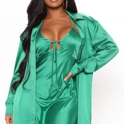 Fashion Nova On Tour Satin Dress Set - Kelly Green -fashion nova dresses Shop 01 26 22Studio4 RT JH 14 56 00 65 TD7809C Kellygreen 2158 EH