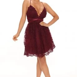 Fashion Nova Perfect Date Lace Mini Dress - Burgundy
