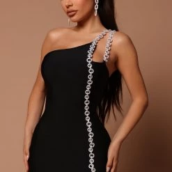 Fashion Nova Gigi One Shoulder Midi Dress - Black 9 Fashion Nova Gigi One Shoulder Midi Dress - Black -fashion nova dresses Shop 03 18 22Studio5 SN CP 09 31 47 2 B12955 Black 1619 EH