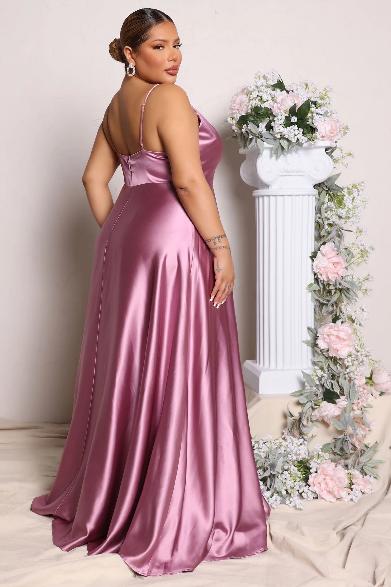 Fashion Nova Mia Satin Maxi Dress - Mauve 9 Fashion Nova Mia Satin Maxi Dress - Mauve - Image 7
