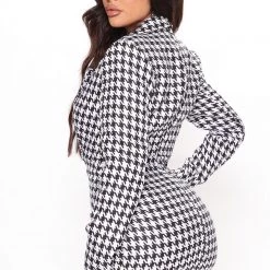 Fashion Nova Rianne Blazer Dress - White/Black -fashion nova dresses Shop 07 18 22Studio2 CE RL 11 28 35 21 BD1750 WhiteBlack 0343 EH