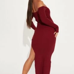 Fashion Nova Maldina Sweater Maxi Dress - Burgundy -fashion nova dresses Shop 08 05 22Studio1 KJ JM 14 39 19 28 IMD61271 Burgundy P 1905 SG