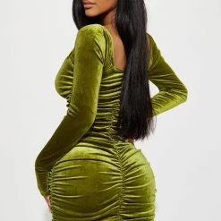 Fashion Nova Give My Love Velvet Mini Dress - Chartreuse 12 Fashion Nova Give My Love Velvet Mini Dress - Chartreuse -fashion nova dresses Shop 08 25 22Studio1 RM AC 11 57 03 21 D3583 Chartreuse 0317 ES