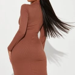 Fashion Nova Heather Ribbed Midi Dress - Chocolate 7 Fashion Nova Heather Ribbed Midi Dress - Chocolate -fashion nova dresses Shop 08 25 22Studio2 KS IM 10 18 29 1 RD47718L Chocolate 0661 PB