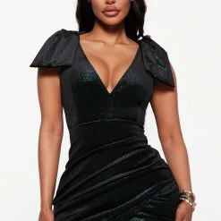 Fashion Nova Dinner Reservations Velvet Mini Dress - Emerald