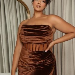 Fashion Nova Vivi Velvet Maxi Dress - Brown 12 Fashion Nova Vivi Velvet Maxi Dress - Brown -fashion nova dresses Shop 08 31 22Studio4 KS KP 10 44 44 19 LD9225 Brown 4969 PLUS KS