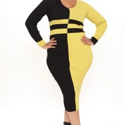 Fashion Nova Carissa Colorblock Sweater Midi Dress - Green/combo 17 Fashion Nova Carissa Colorblock Sweater Midi Dress - Green/combo -fashion nova dresses Shop 09 03 21Studio3 ME TB 09 37 31 5 SBD199 Greencombo 3310 PLUS DC