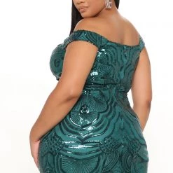 Fashion Nova Until The Weekend Sequin Maxi Dress - Emerald 17 Fashion Nova Until The Weekend Sequin Maxi Dress - Emerald -fashion nova dresses Shop 09 03 21Studio3 ME TB 11 07 41 18 1013AP8 Emerald 3457 PLUS KS