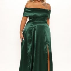 Fashion Nova Naomi Off Shoulder Maxi Dress - Emerald -fashion nova dresses Shop 09 09 21Studio2 PA MJ 11 36 07 25 MF26022 Emerald 15260 PLUS WG