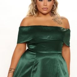 Fashion Nova Naomi Off Shoulder Maxi Dress - Emerald -fashion nova dresses Shop 09 09 21Studio2 PA MJ 11 36 32 25 MF26022 Emerald 15264 PLUS WG