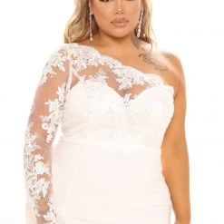 Fashion Nova Bonita Lace Maxi Dress - White 15 Fashion Nova Bonita Lace Maxi Dress - White -fashion nova dresses Shop 09 10 21Studio1 SN RL 14 25 08 52 MF2397 White 3316 PLUS KS