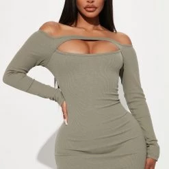Fashion Nova Mariella Ribbed Midi Dress - Olive 6 Fashion Nova Mariella Ribbed Midi Dress - Olive -fashion nova dresses Shop 09 15 22Studio2 CE RL 15 36 22 34 RD48634L Olive P 1172 SG