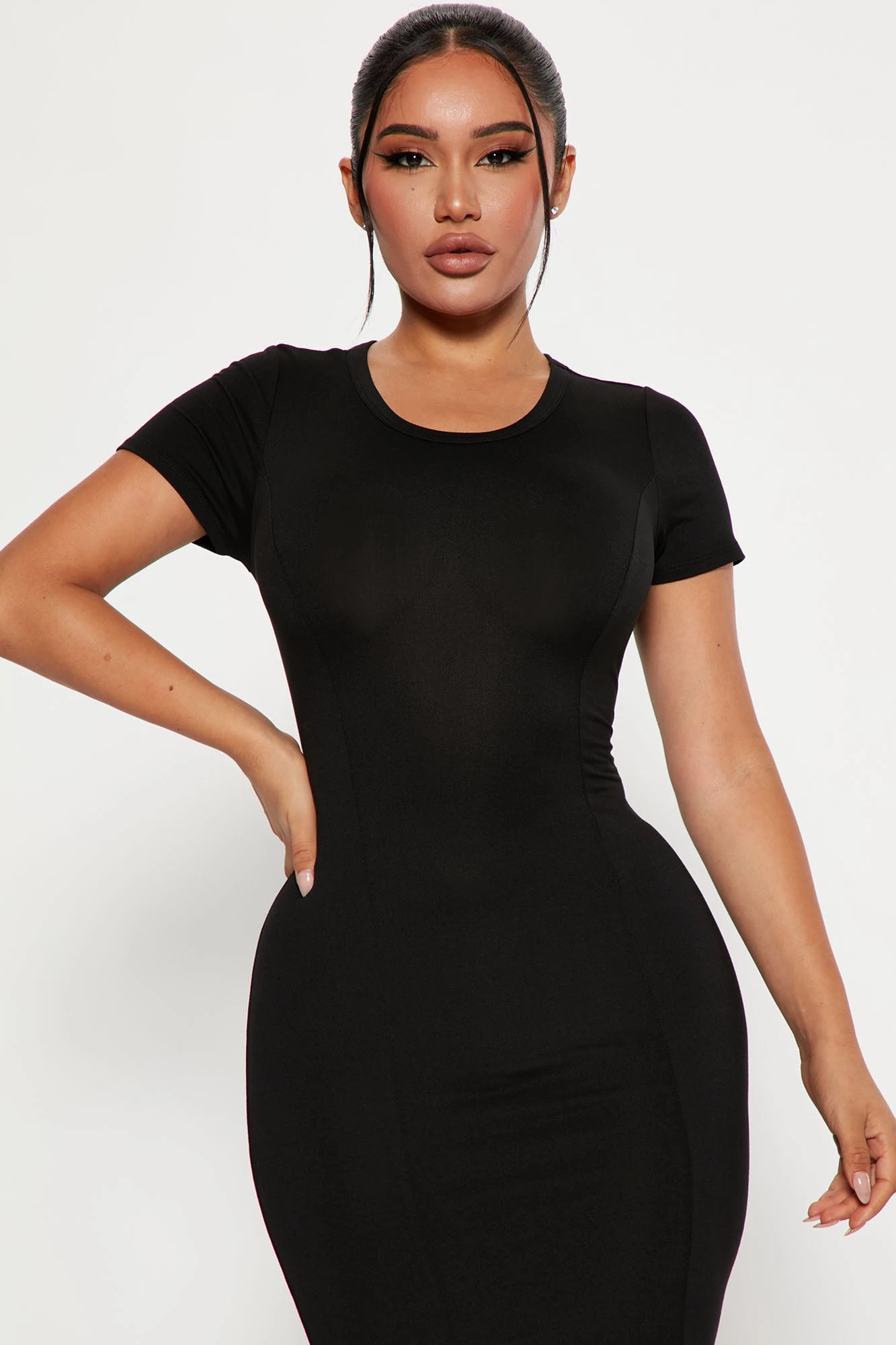 Fashion Nova Mariana Maxi Dress - Black 4 Fashion Nova Mariana Maxi Dress - Black - Image 2