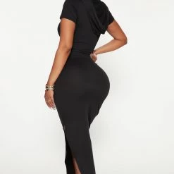Fashion Nova Hailey Hooded Maxi Dress - Black 7 Fashion Nova Hailey Hooded Maxi Dress - Black -fashion nova dresses Shop 10 18 22Studio3 DM RL 15 07 55 35 JD47465 Black P 2721 ES