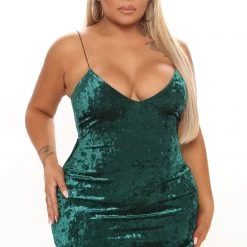 Fashion Nova Step On The Scene Velvet Midi Dress - Hunter -fashion nova dresses Shop 10 19 21Studio1 CE RL 15 01 14 48 D1006 Hunter 3110 PLUS MH