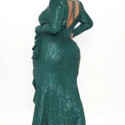 Fashion Nova Luxe Occasions Sequin Maxi Dress - Emerald 16 Fashion Nova Luxe Occasions Sequin Maxi Dress - Emerald -fashion nova dresses Shop 11 18 21Studio3 CE KP 09 57 48 11 1694LS Emerald 4589 PLUS KL