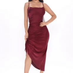 Fashion Nova Gabby Abby Satin Midi Dress - Burgundy