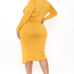 Fashion Nova Eyes On Me Ruched Midi Dress - Mustard -fashion nova dresses Shop 11 30 20Studio1 JP MJ 09 57 05 8 D10933 Mustard R PLUS 3661 KL