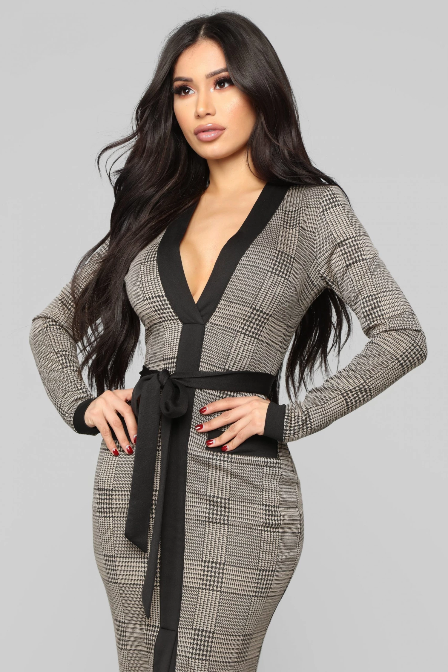 Fashion Nova Cameron Maxi Dress - Taupe/Black 4 Fashion Nova Cameron Maxi Dress - Taupe/Black - Image 2