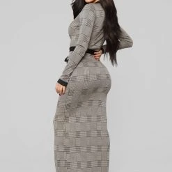 Fashion Nova Cameron Maxi Dress - Taupe/Black 12 Fashion Nova Cameron Maxi Dress - Taupe/Black -fashion nova dresses Shop 12 24 18 Studio 2 AB 15 29 21 MA9044 Taupecombo0436 AJ scaled