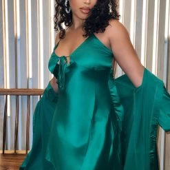 Fashion Nova On Tour Satin Dress Set - Kelly Green -fashion nova dresses Shop OnTourSatinDressSet KellyGreen MER