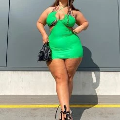 Fashion Nova Trendsetter Season Mini Dress - Kelly Green -fashion nova dresses Shop TrendsetterSeasonMiniDress KellyGreen MER CURVE